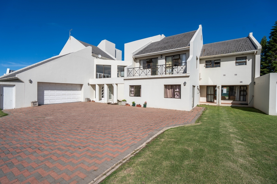 7 Bedroom Property for Sale in Royal Alfred Marina Eastern Cape